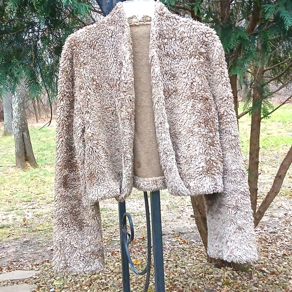 VINTAGE FAUX FUR Jacket, GUC size Medium
